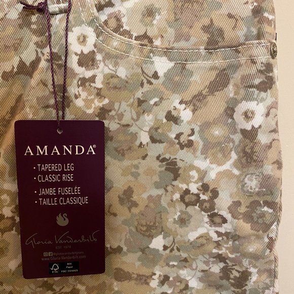 Gloria Vanderbilt Women's Modern Petal Short Pants - Picture 3 of 8